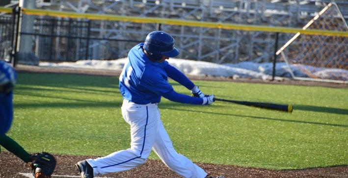Baseball drops non-conference game against St. Norbert