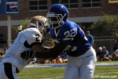 CUW football comes back to defeat Lakeland 28-23