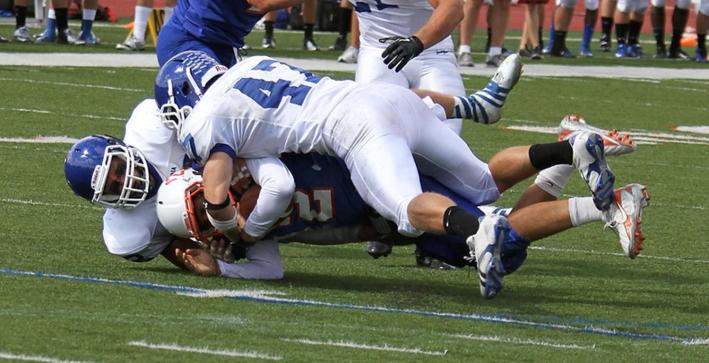 Football photos available from Macalester game