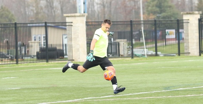 Men’s Soccer bests Carroll on the road