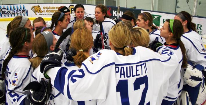Women's Hockey ends season with victory at UW-Eau Claire