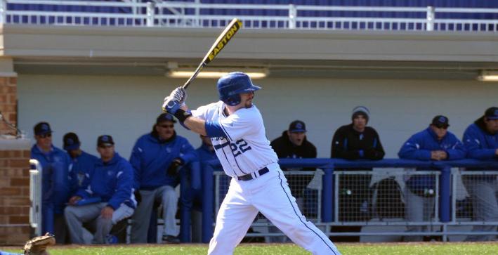 Baseball uses five-run ninth in second game to split against Dominican