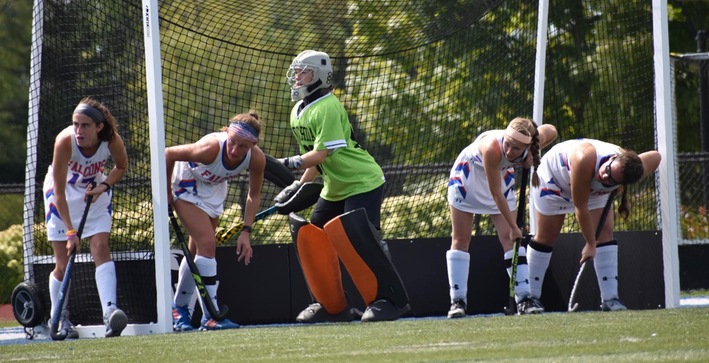 Field Hockey quiets the Quakers