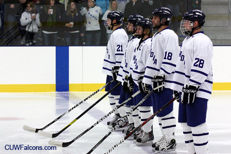 Men’s Hockey travels to face Northland Friday