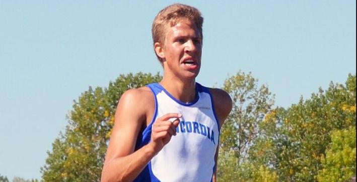 Hinze leads Men's Cross Country at Wisconsin Private College Championships
