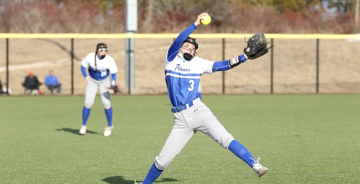 Becker repeats as NACC North Pitcher of the Week