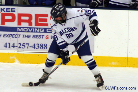 Women’s Hockey falls to St. Scholastica