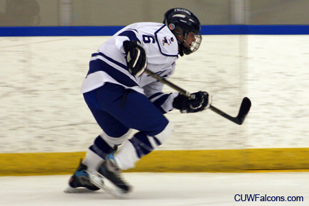 Women’s Hockey visits UW-Stevens Point tonight