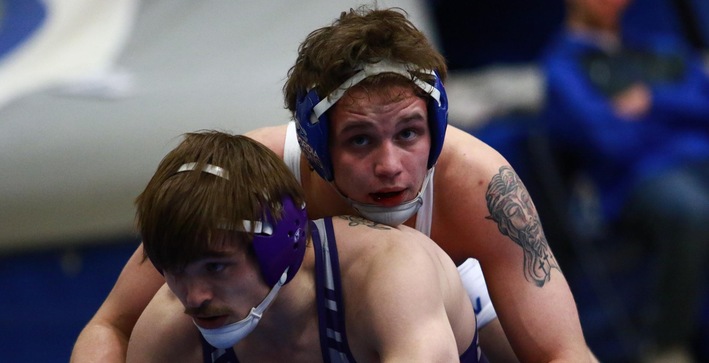 Wrestling Sends Three to Saturday at the NCAA Upper Midwest Regional