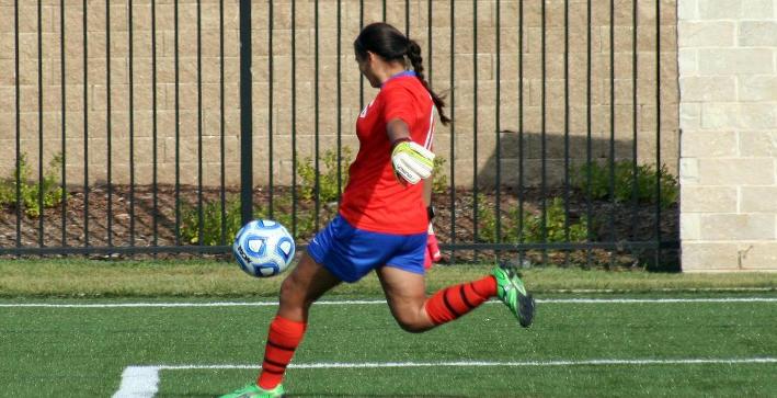 Women's Soccer downed by UW-Whitewater in non-conference action