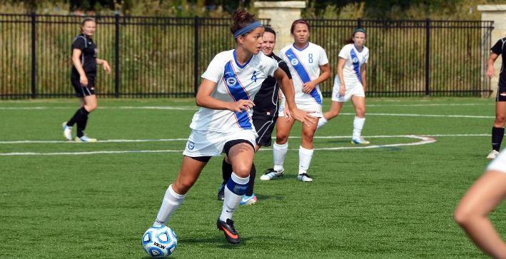 Hirssig's late goal leads Women's Soccer to win over North Park