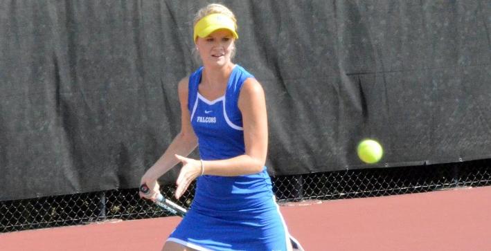 Women's Tennis downs Wisconsin Lutheran in NACC match