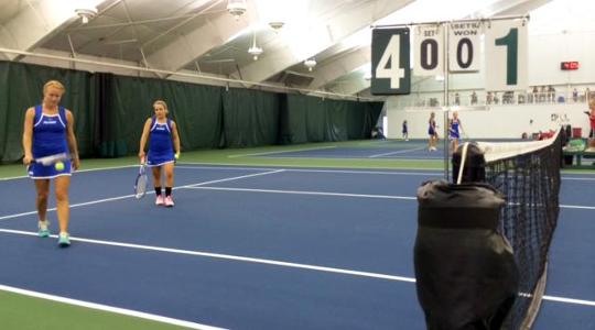 Women's Tennis controls Lakeland in NACC victory