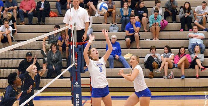 Volleyball clinches spot in NACC Tournament, wins at Marian